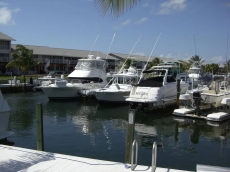 2 BR Condo Kawama Yacht Club Private Beach