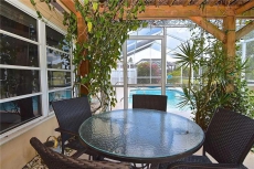 Cambridge House, 2 Bedrooms, Private Heated Pool, Lanai, Sleeps 6, WiFi