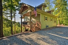 Hiawassee Home w/ Views <1 Mi to Lake Chatuge