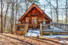 Cute, Private, Smoky Mountain Honeymoon cabin. View, Hot Tub!