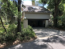 RIGHT SIDE OF HOUSE / CARPORT