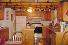 3200 Square Foot Log Home Near Branson!