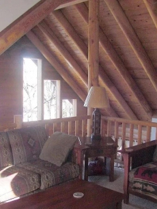 3200 Square Foot Log Home Near Branson!