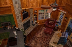 Cozy Log Cabin - Fireplace - Hot Tub - Views