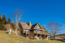 Blue Ridge Mountain Cabin - Fireplace - Pool Table - Mountain Views