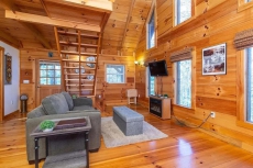 Hot Tub & WiFi - Small Family Cabin - Sunrise - Mountain Retreat in Red River Gorge, KY!