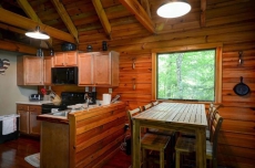 Hot Tub, WiFi, Arcade - Wooded Family Cabin - Hidden Chalet - Getaway to Red River Gorge, KY!