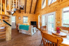 Pet-Friendly & Great Location - Romantic, Tiny Home Hideaway - Pine Point - Red River Gorge, KY!