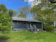 Cottage at the lake 