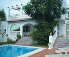 3 Bedrooms Villa Aritza