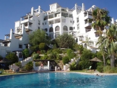 2 Bedrooms Apartment Sunny Holiday