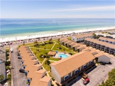 Blue Surf 20 – Come enjoy the beauty of the Emerald Coast ***Pet Friendly Unit***