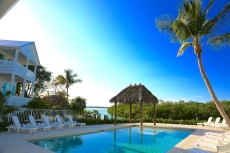 Little Basin Villas | Bay Villa 7 | WALK TO RESTAURANTS | POOL | SUNSETS