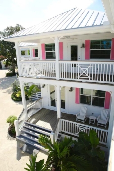 PERSONAL PORCH AND BALCONY | WATERFRONT | POOL | Conch Villa 5 | Little Basin