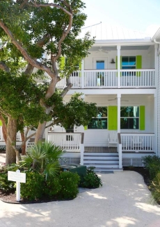 WALK TO RESTAURANTS | POOL | SUNSETS | Little Basin Villas | Key Lime Villa 2