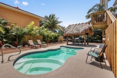 Beautiful 4 BR/2 BA with Pool/Hot Tub on a canal!