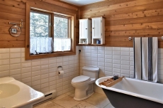 Ensuite 4pc Bathroom