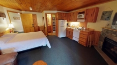 Rough Cut Lodge - Suite 2 (upstairs unit)