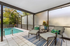 Naples Luxury 4BDR+Den Pool Home