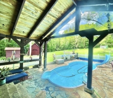 Get away to the Adirondacks, heated Pool open, hot tub on deck.