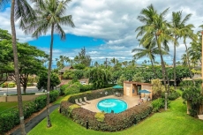 Summer specials! Come explore the peace & beauty of Maui at low, special rates