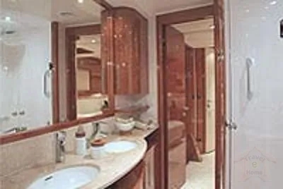 1 bedroom yacht