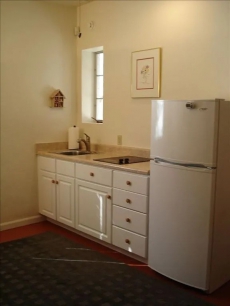 Lush, Light Garden Apartment in Central Historic Tucson