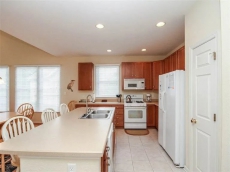 219OG: 4BR+Den Bear Trap End TH - Pools, Tennis, In-Season Beach Shuttle & More!