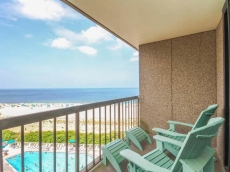 G710: Updated Oceanfront 3BR Condo at Sea Colony - Private Beach, Pools ...