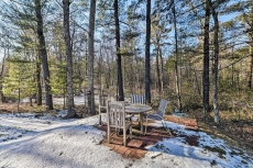 Peaceful Goshen Cottage w/ Screened Porch & Views!