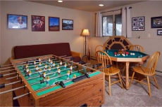 90IOD by Pioneer Ridge *Great for Larger Groups ~ Foosball Table, Private Hot Tub, Grill