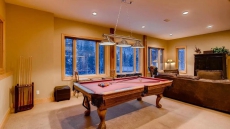 White Bear Lodge: Pet-Friendly, Hot Tub, Sauna, Pool Table