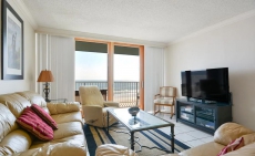 Spacious Oceanfront Condo - Smyrna Beach Club A603