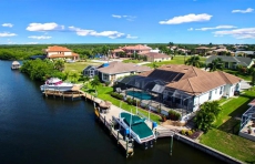 Gorgeous pool villa w. waterview and perfect south exposure = sun ALL day long!