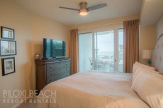 Cozy 2BR Condo at Legacy Towers w/ Balcony, Gulf Views & 3 Resort Pools