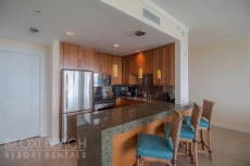 Elegant Condo w/ WiFi, Great Balcony Views, Resort Gym & Pool Access