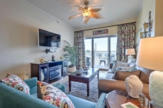 Lavish Beachfront Biloxi Condo w/Pvt Patio & Pool!