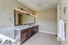 CDC Approved Cleaning! Luxury Townhome - Exclusive Golf Community with Amenities Sleeps 8