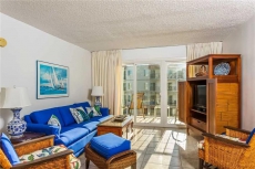 Enjoy Fun in the Golden Isles! Spacious and Oceanfront Condo Great for Small Families