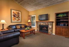 Luxurious Mountain View Golf Resort with tons of Amenities