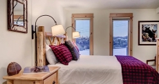 Bear Claw 103: 2 BR / 2 BA condo in Steamboat Springs, Sleeps 8