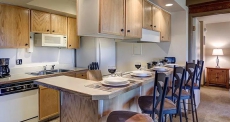 Bear Claw 203: 2 BR / 2 BA condo in Steamboat Springs, Sleeps 8