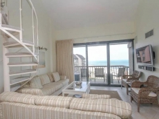 G909: Updated 3BR+loft Sea Colony oceanfront penthouse! Beach, pools, tennis!