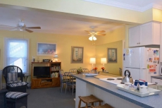 Immaculate and Charming Beach Block Condo w/ Ocean Views Bottom Level Sleeps 6