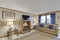 FREE DAILY ACTIVITIES INCLUDED! Two bedroom, 2 bath first floor condo