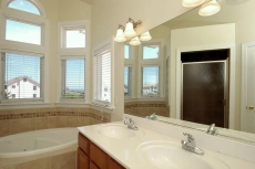 C7001 Big Kahuna. Luxury Home, Elevator, Pool, Hot Tub, Linens, Pool Table!