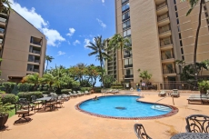 Deluxe ~ 2 bedroom/2 bath fully Ocean Front w/Full Kitchen & W/D