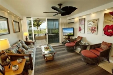 Oceanfront- 2 Bedroom 2 Bath Condo in Central Kihei-#106