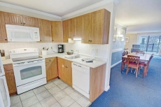 Stylish Condo w/ Indoor/Outdoor Resort Pool, Free WiFi & Free Parking