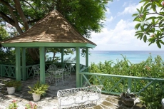 Senderlea - Derricks, St. James - 2 Bedrooms - Beachfront